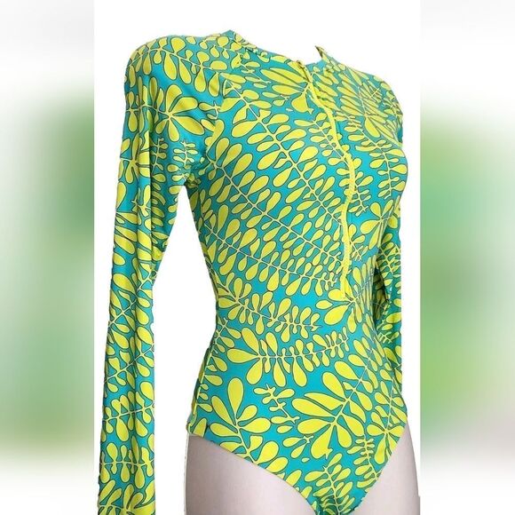 Trina Turk Women Trellis Zip Front Long Sleeve Paddle Swimsuit Rashguard Size L - Picture 10 of 15